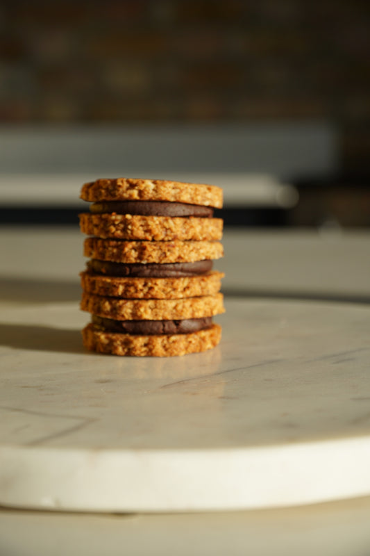 Cashew nuts and coconut alfajores x 6